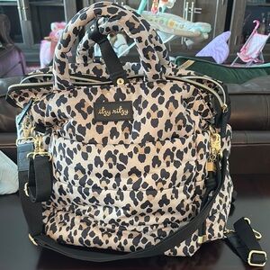 Itzy Ritzy Leopard Print Women's Bag